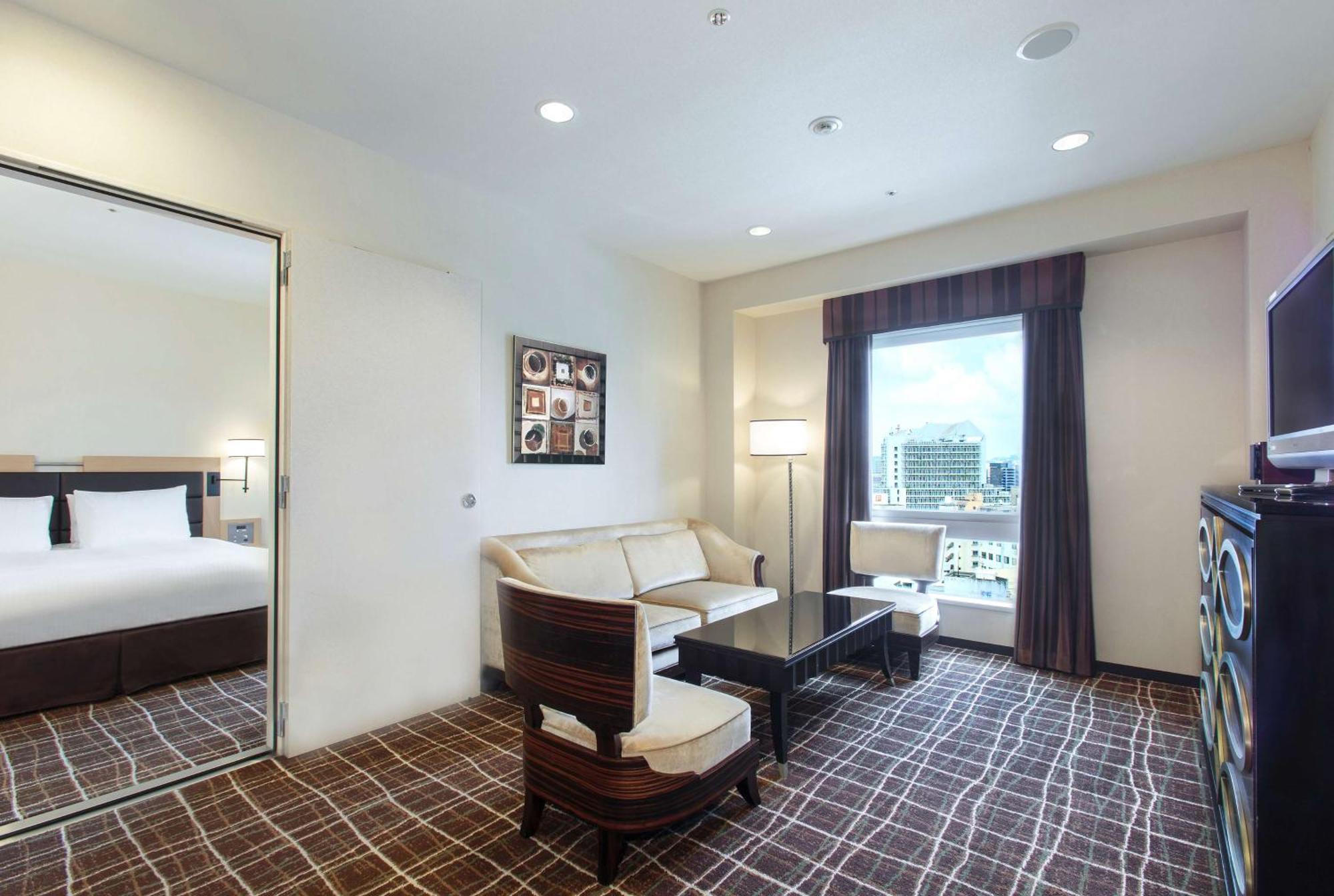 Doubletree By Hilton Naha Hotel Exterior foto