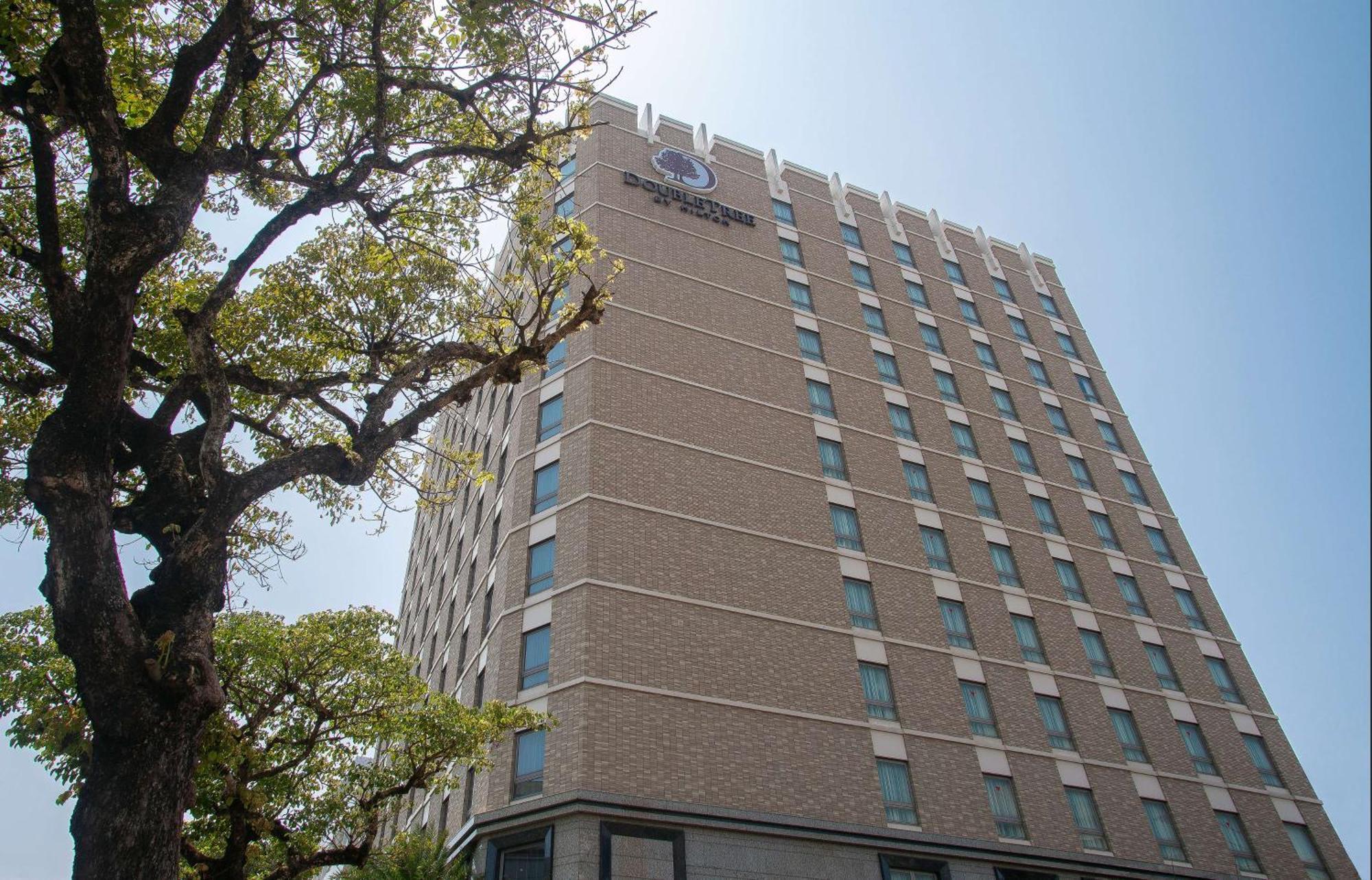 Doubletree By Hilton Naha Hotel Exterior foto