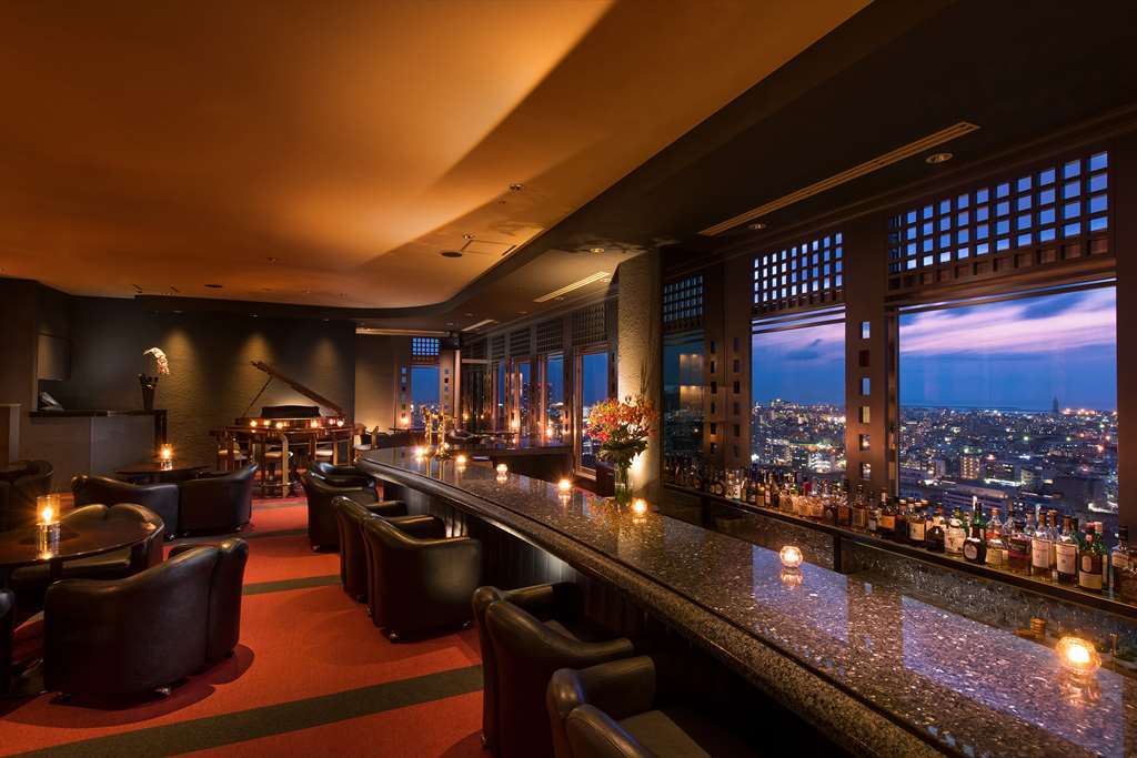 Doubletree By Hilton Naha Hotel Restaurante foto